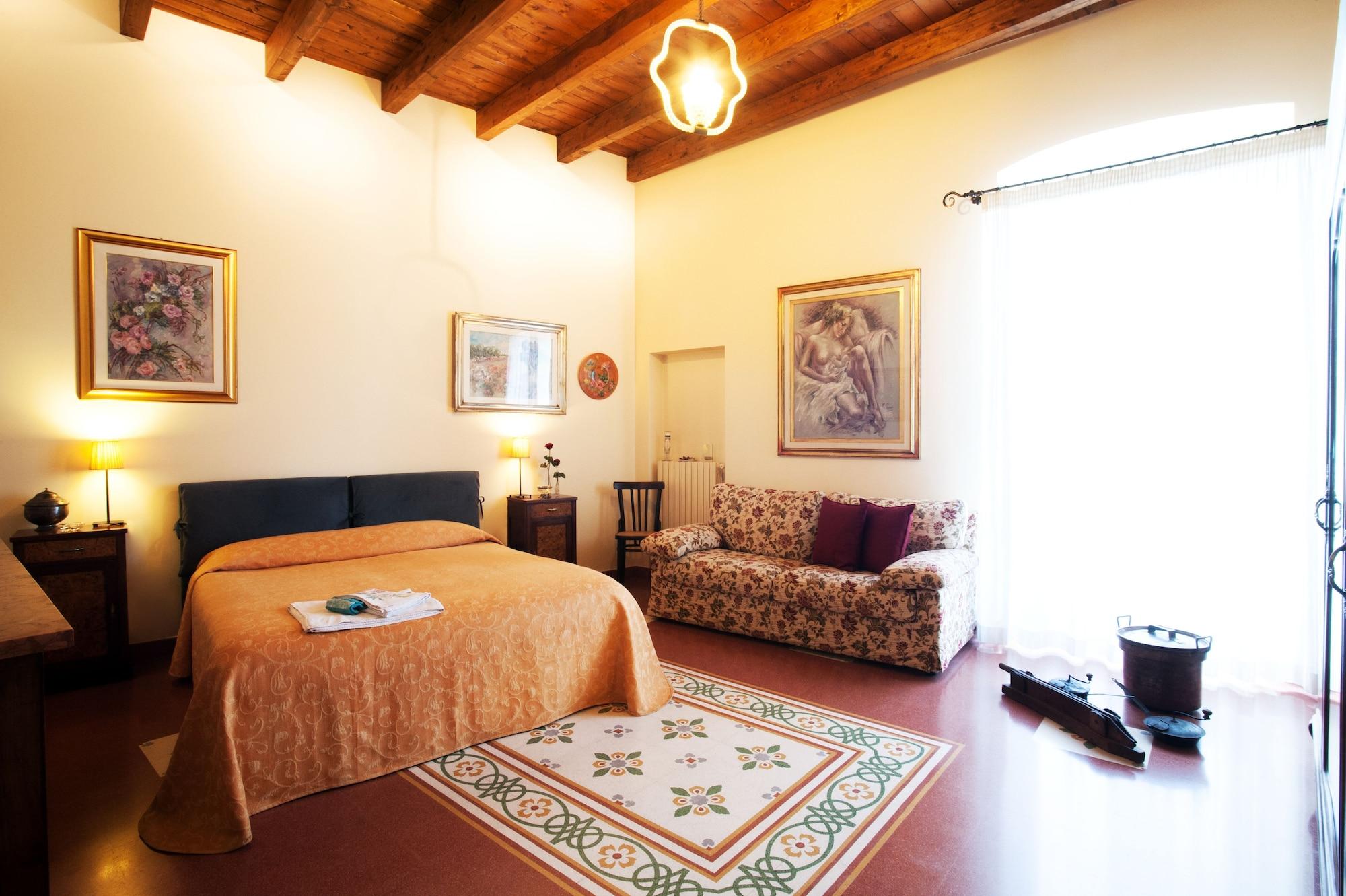 Vinslounge Suite Barletta Bagian luar foto