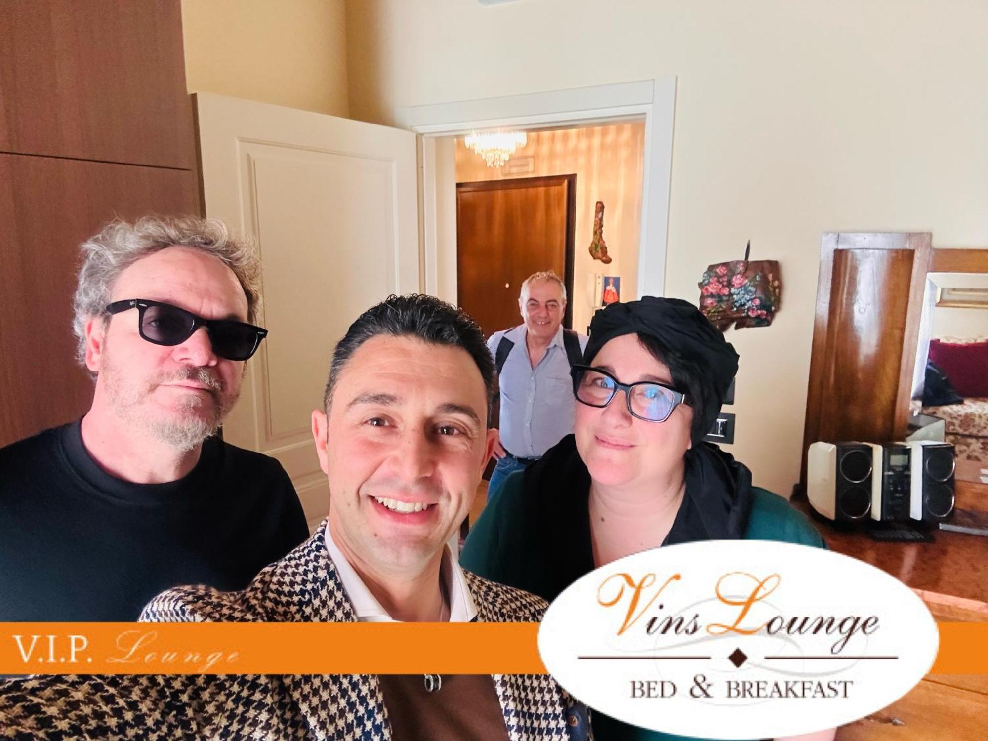 Vinslounge Suite Barletta Bagian luar foto